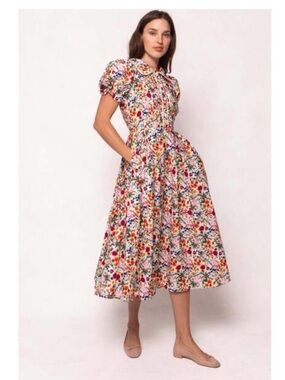Ivy City Co Floral Puff-Sleeve Midi Dress in Multi-Color - size 4